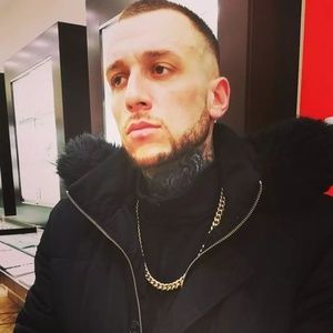 Meet your Posher, Christopher